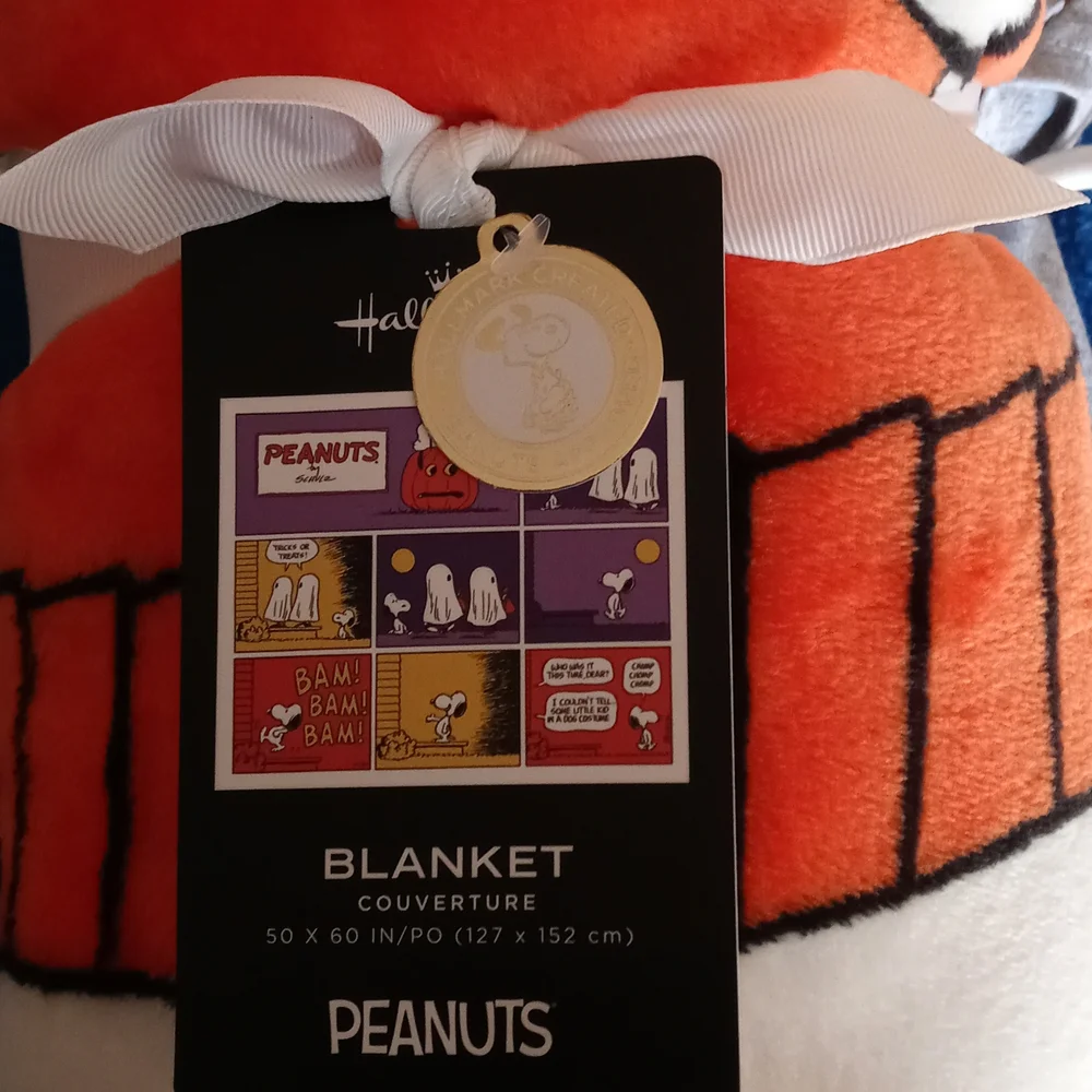 Snoopy Halloween blanket